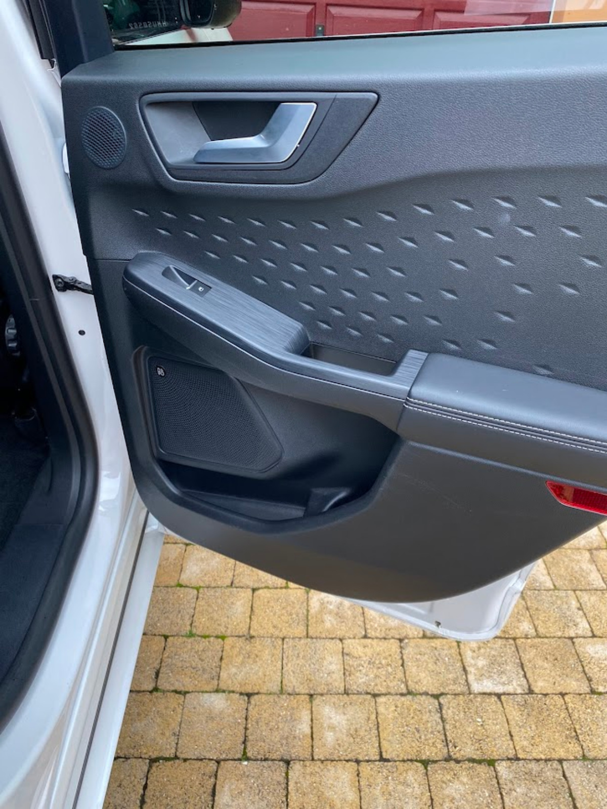 Ford KUGA PHEV 183 ch | VIGNALE | Toit Panoramique | Attelage | Roue secours | Pack Technologique