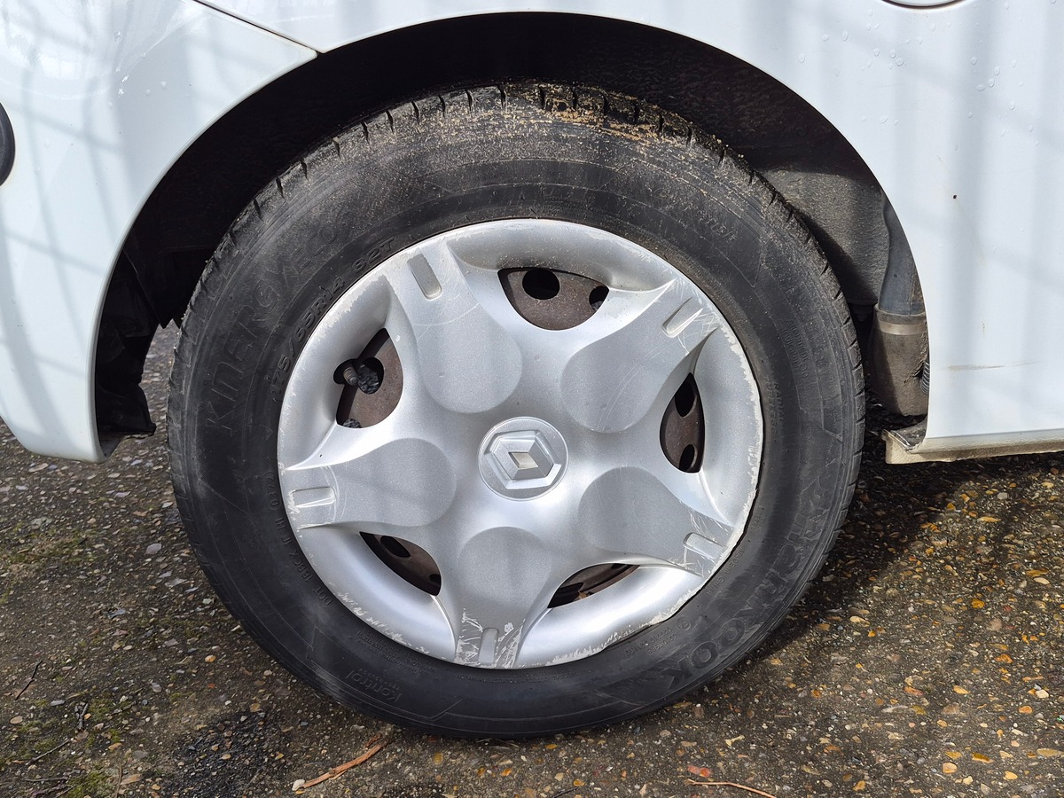 RENAULT Twingo II 1.2 16V LEV ACCESS