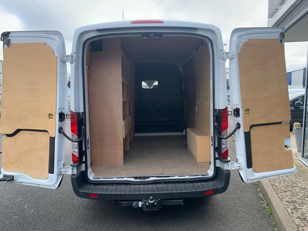 Ford TRANSIT 130 ch | Attelage | Régulateur de vitesse | Bluetooth | Plancher bois et latérale