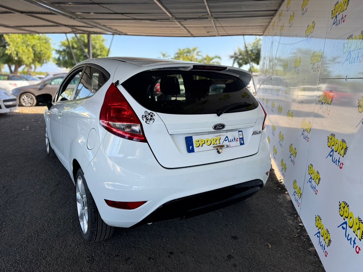Ford Fiesta 1.4 DIESEL 68CH SPORT AUTO