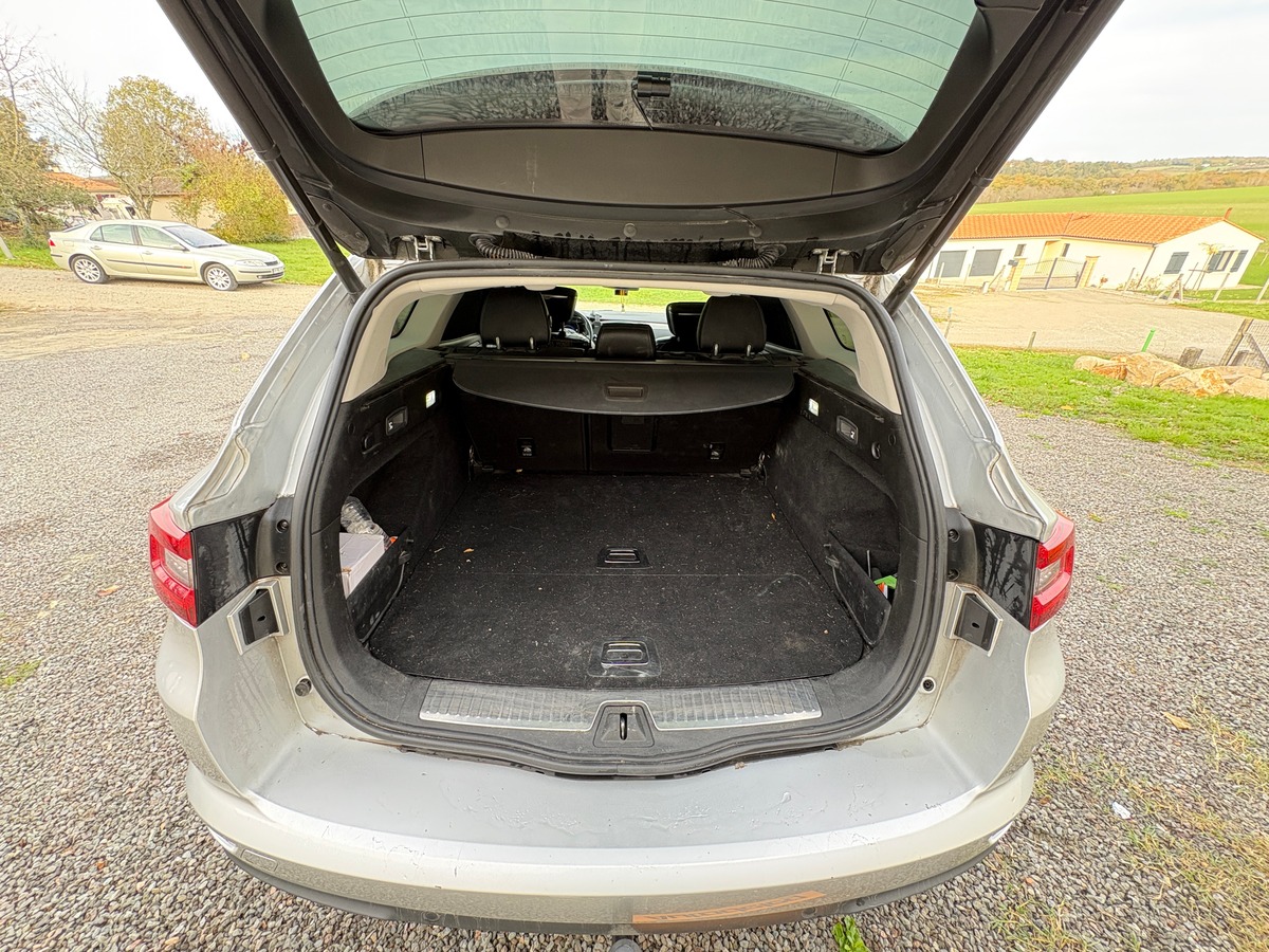 RENAULT Talisman 1.6 dci 160ch - INITIAL PARIS - ENTRETIEN COMPLET