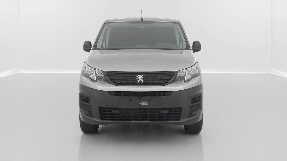 Peugeot Partner M 650 1.5 BlueHDi 130 ch 4WD by DANGEL | 26600 euros hors taxes | Radar arrière