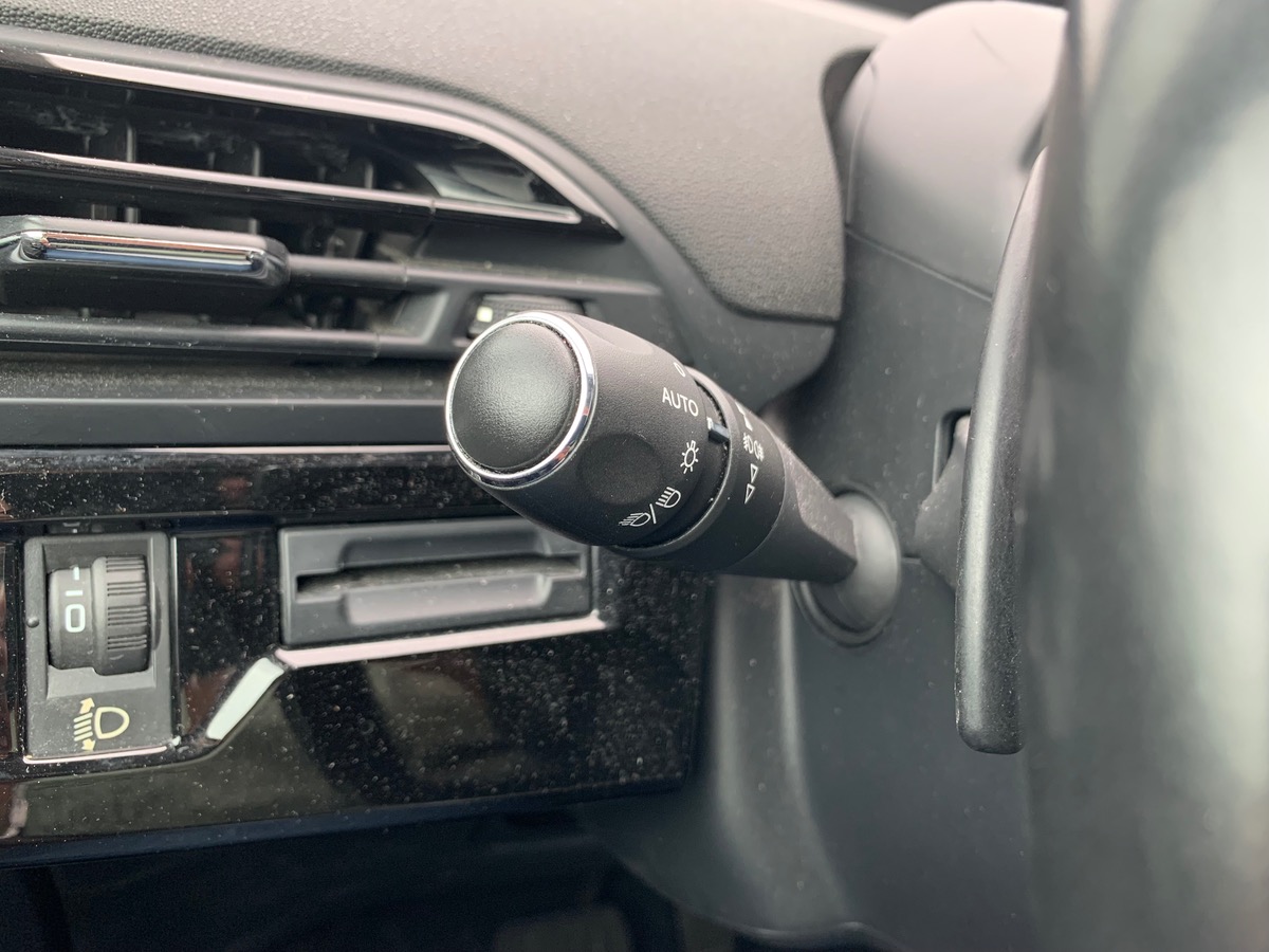 Citroën C4 Picasso FEEL | Mirror Screen | GPS Cartographique | Radar de station. AR & AV | Attelage.