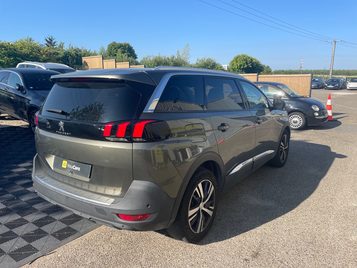 Peugeot 5008 1.5 BlueHDi EAT8 130 cv Boîte auto CARPLAY - 7 PLACES - CLIM AUTO - CAMERA DE RECUL
