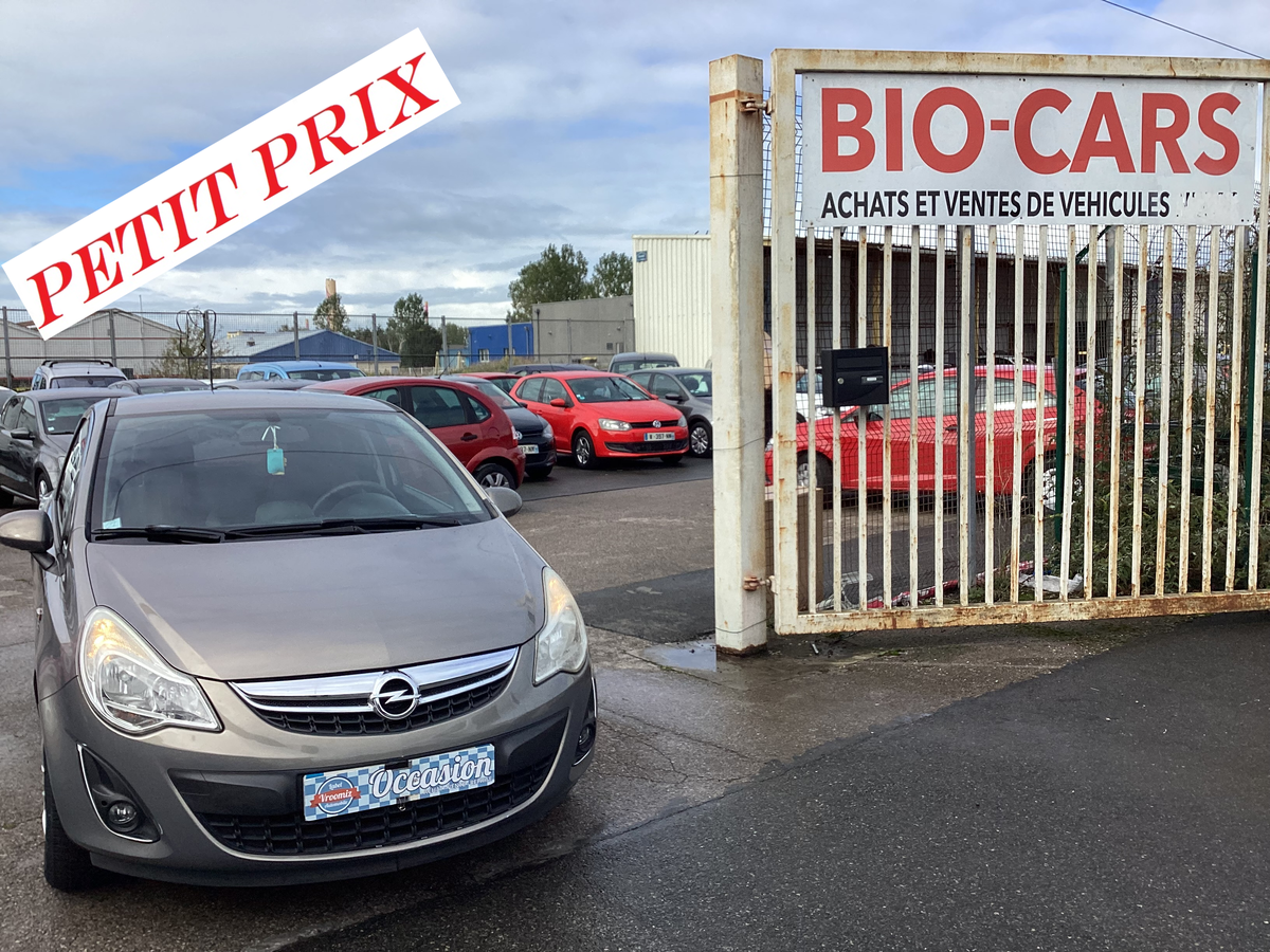 Opel Corsa 1.2 150 éme Anniversaire