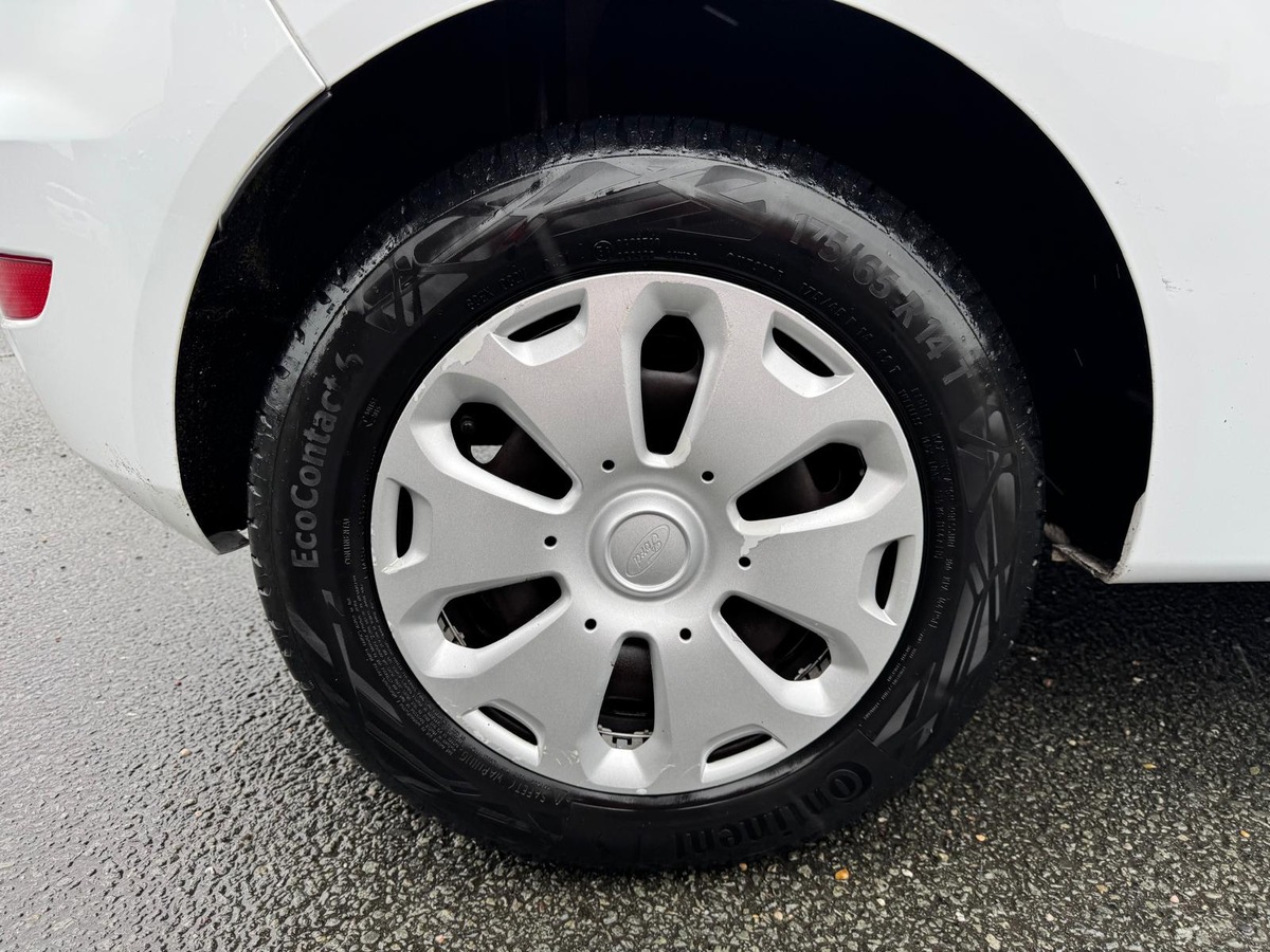 Ford Fiesta 1.4 TDCi 68 Ambiente - Révisée - Garantie