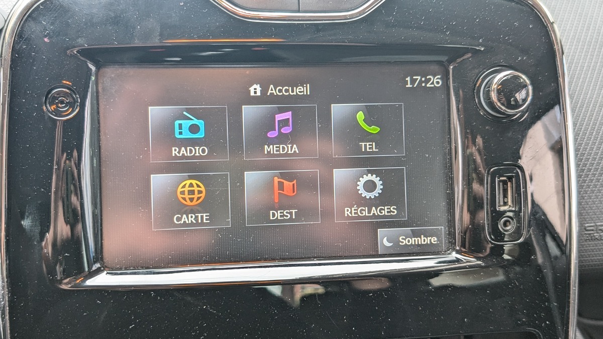 RENAULT Clio IV 1.5 DCI 90 ENERGY BUSINESS
