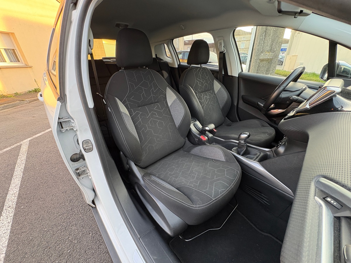 Peugeot 2008 1.2 82CH STYLE 4.0CV - GARANTIE 1 AN
