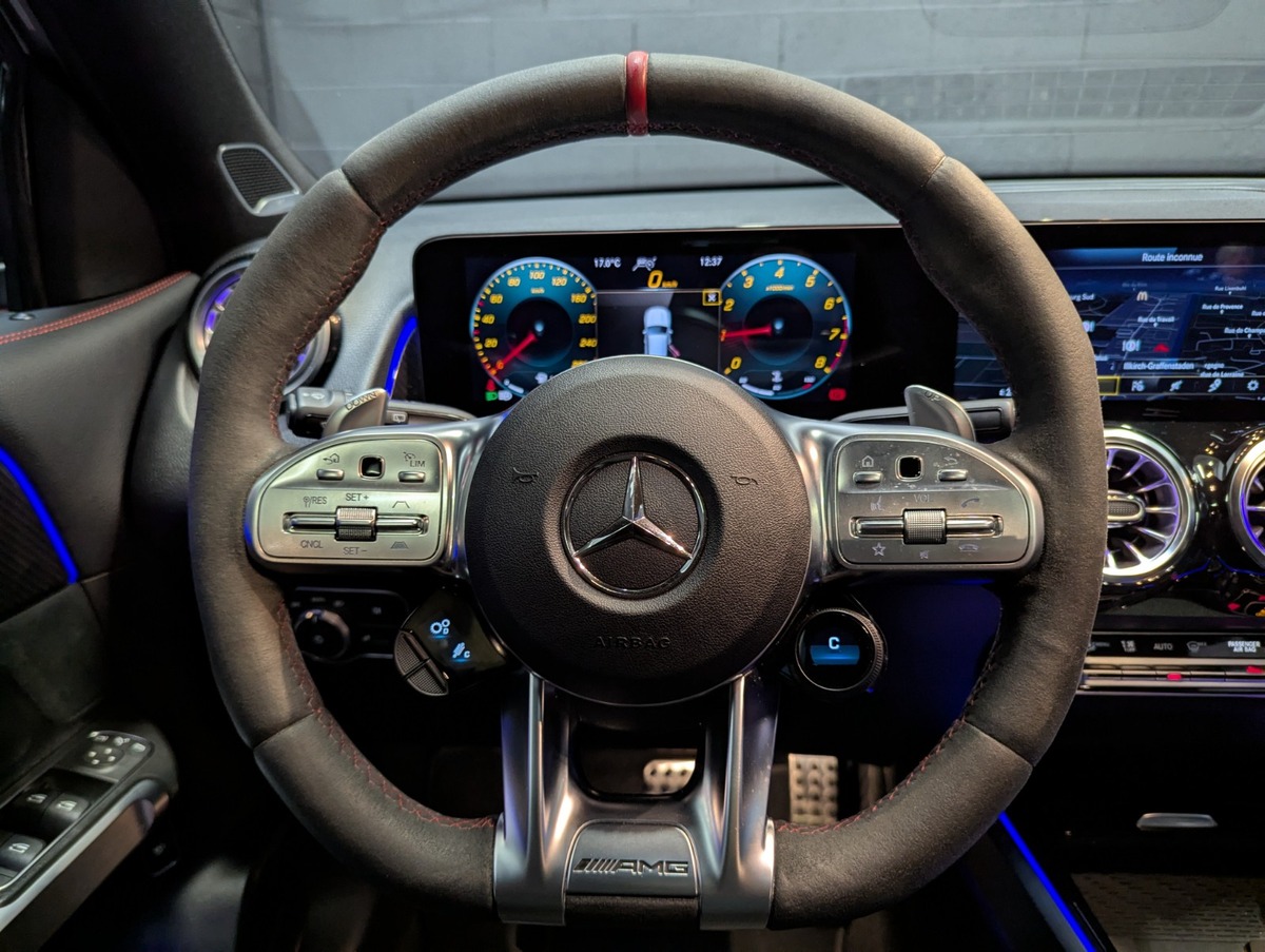 Mercedes Benz GLB AMG 35 4MATIC