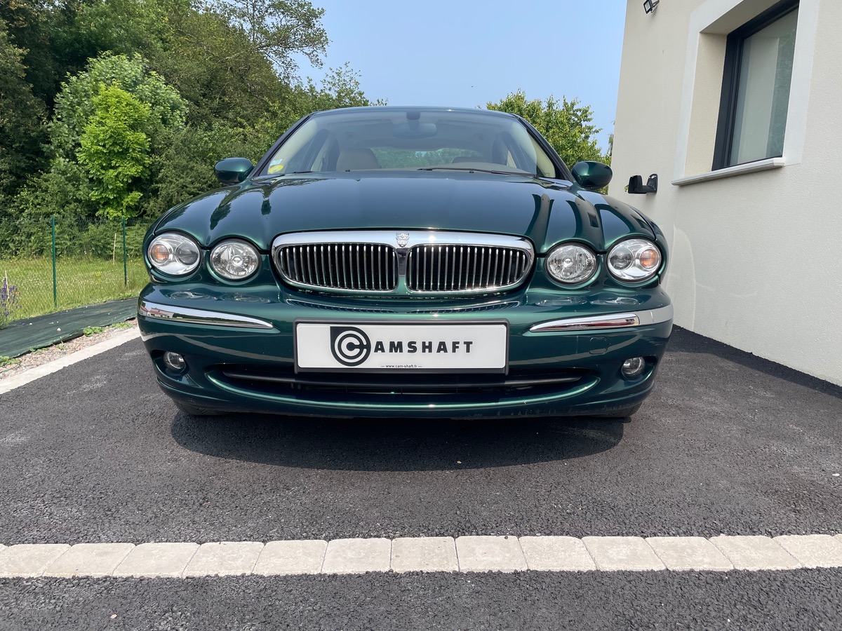 Jaguar X TYPE 2.5 V6 AWD (197 ch)