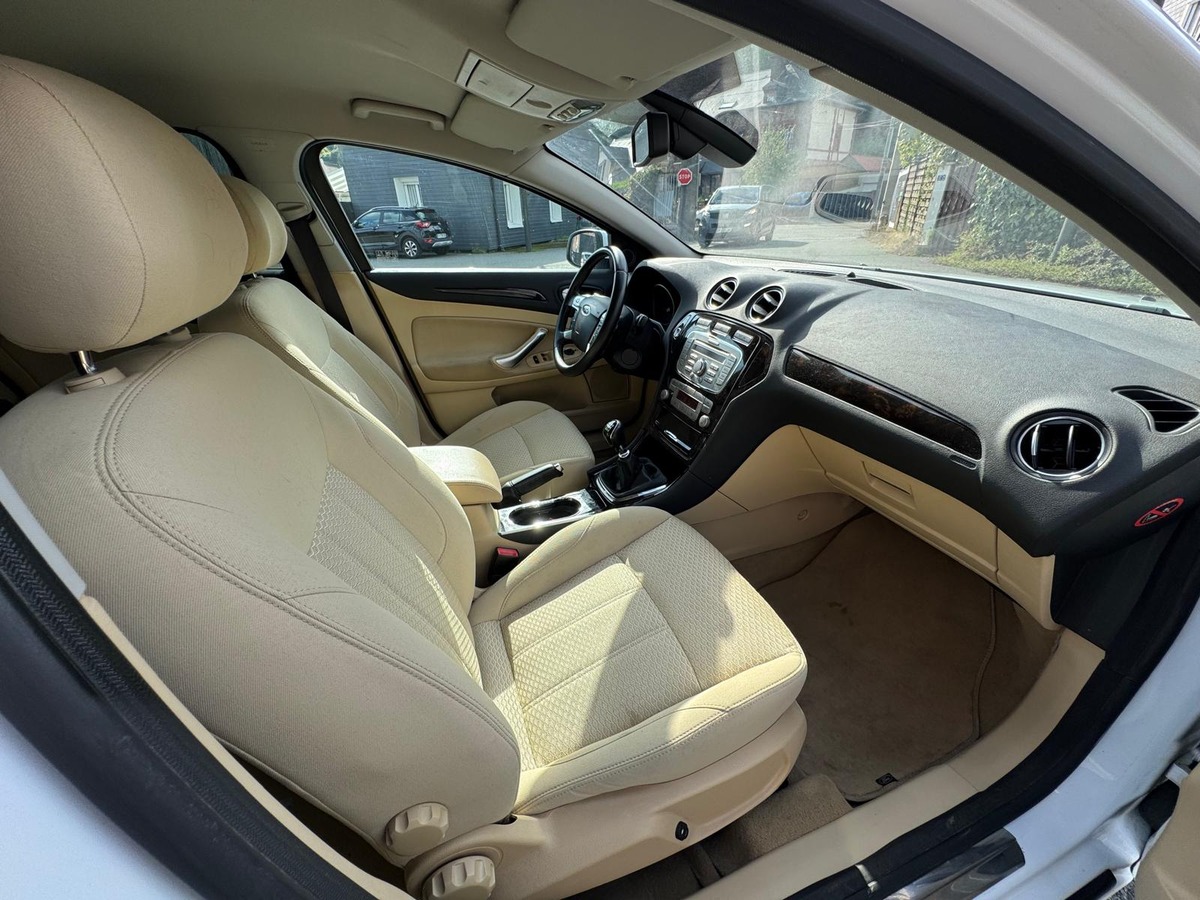 Ford Mondeo 2.0 TDCI 140cv Finition Ghia - Garantie