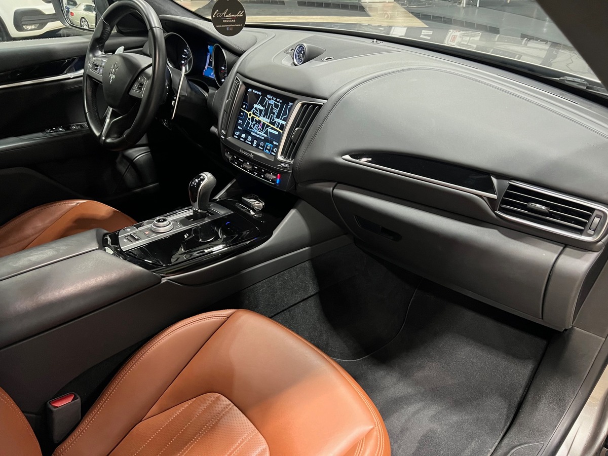 Maserati Levante Diesel 3.0 V6 Turbo 275 SPORT /CARPLAY/ATTELAGE/