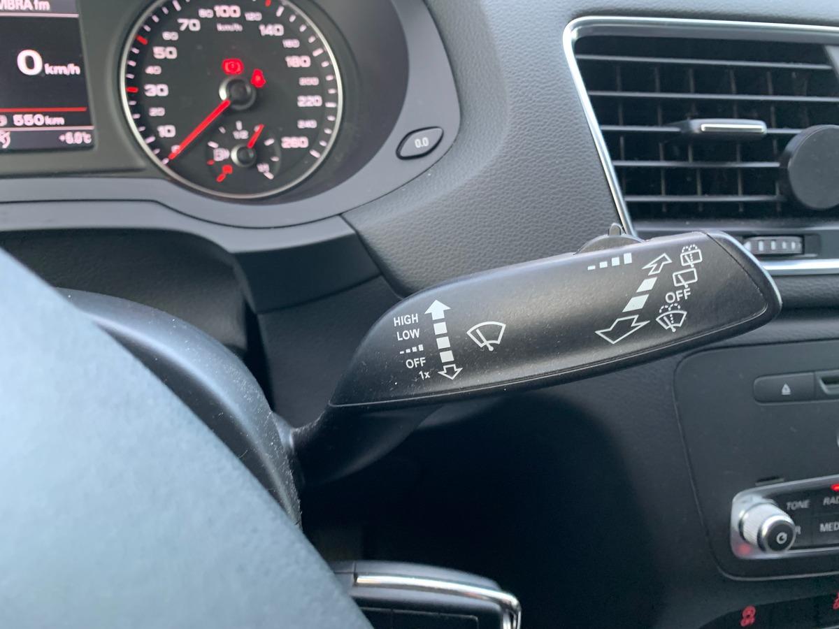 Audi Q3 177 | Sport design | Radar stationnement avant arriére | Régulateur vitesse | Attelage | Gps