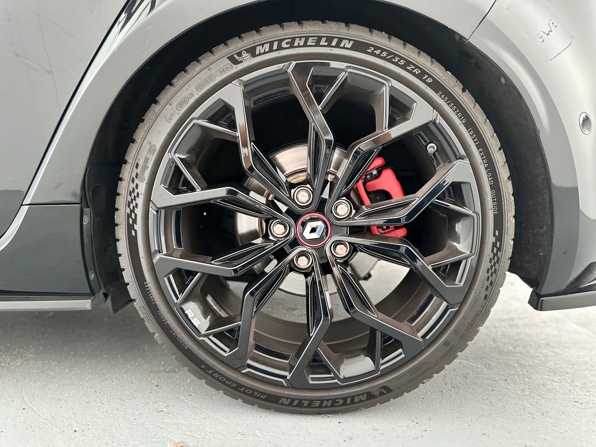 RENAULT Megane IV 1.8 TCE 280 RS EDC