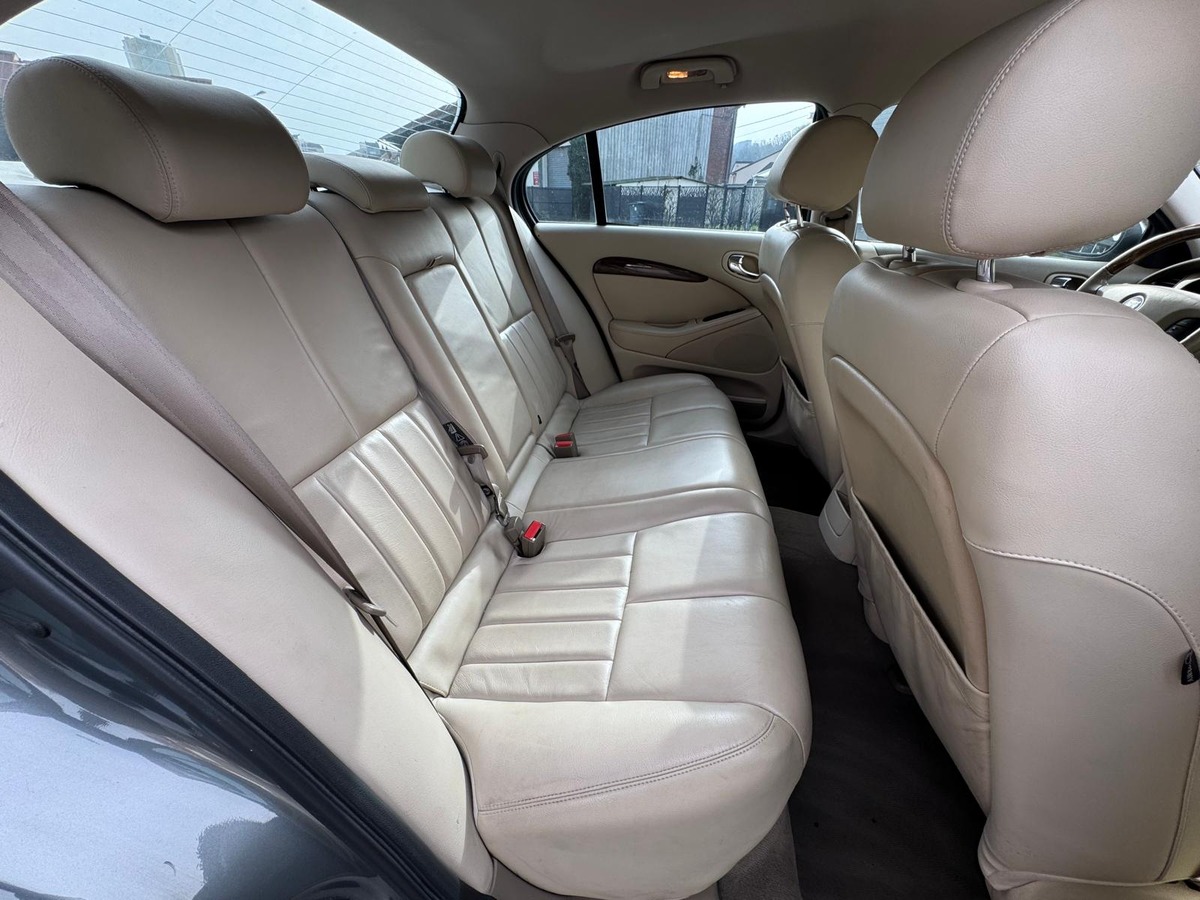 Jaguar S-Type 3.0 V6