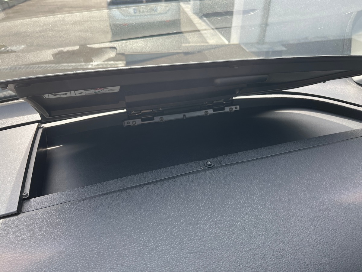 Ford Focus C-max 2.0 140ch, SIEGES CHAUFFANT, CLIM AUTO, REGULATEUR, FEUX AUTOMATIQUE