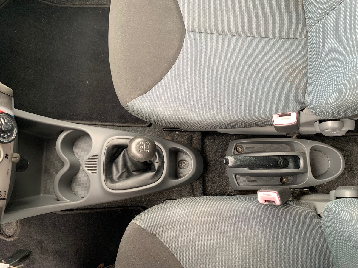 Toyota Aygo SPORT | 68 ch | Climatisation | Jantes alu | ABS | Phares antibrouillard