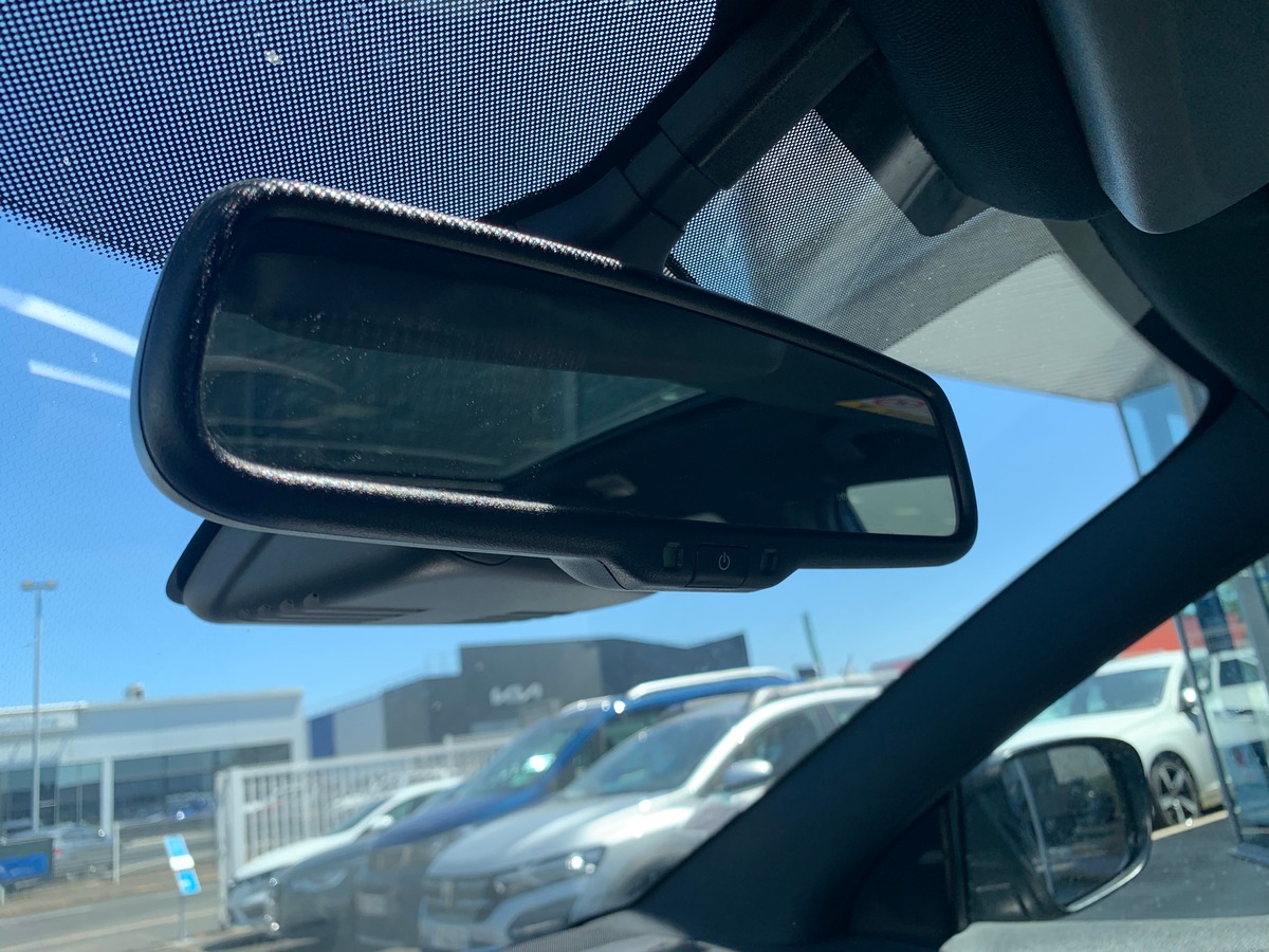 Nissan Qashqai 130 ch | Tekna | Toit panoramique | Caméra de recul | Régulateur vitesse | Attelage