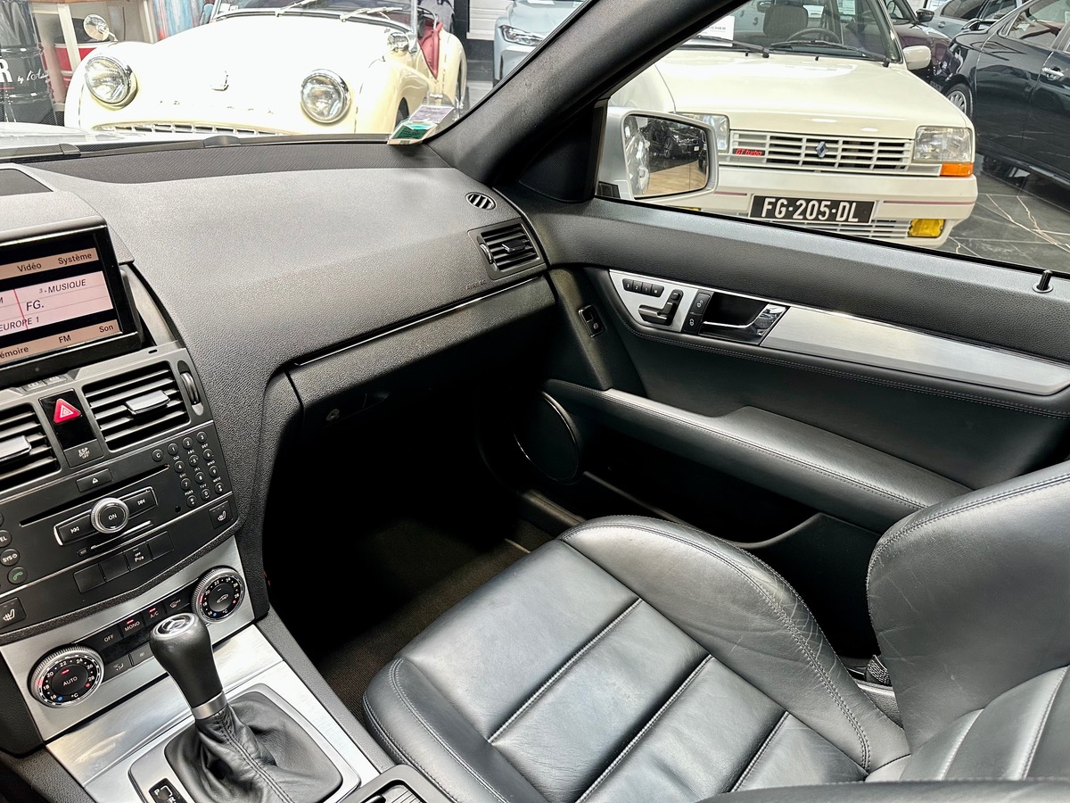 Mercedes-Benz Classe C III 63 AMG W204 6.2 457 BVA7