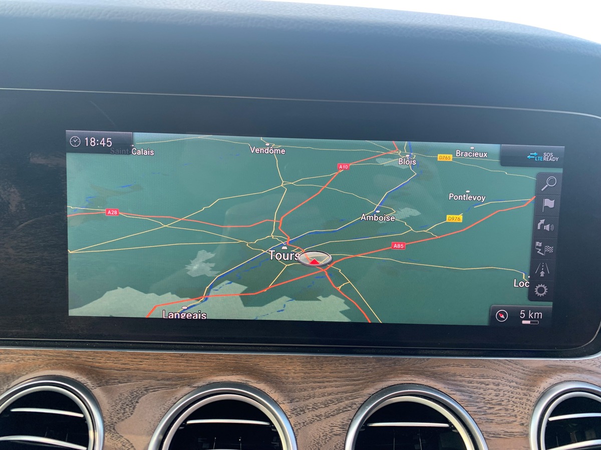 Mercedes-Benz Classe E Break 194 ch | 4 MATIC |  ENTRETIEN MERCEDES | Suspensions pneumatiques