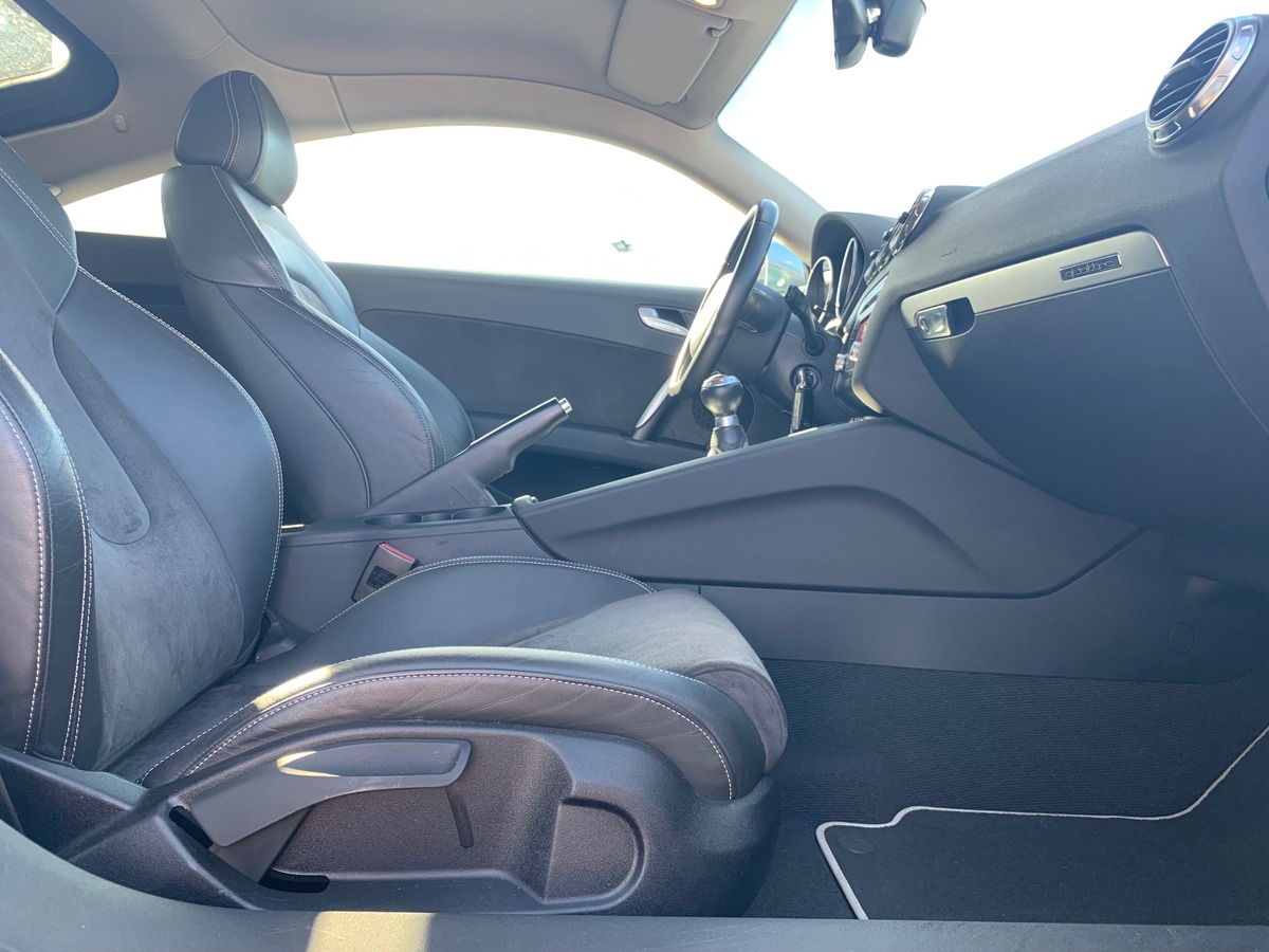 Audi TTS 272 ch | Régulateur de vitesse | Climatisation automatique | Sellerie cuir et alcantara