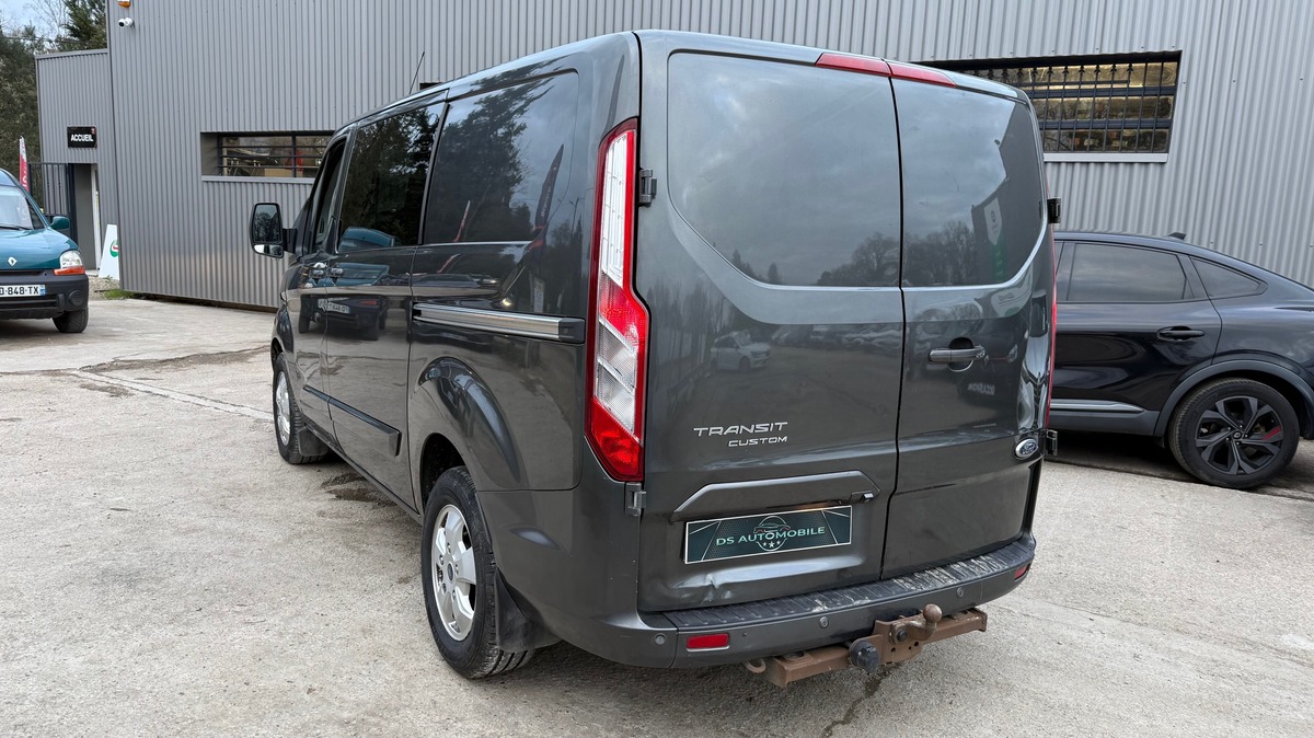 Ford TRANSIT CUSTOM L1H1 2.0 TDCI 130 Chx 6 PLACES CAMERA DE RECULE CLIMATISATION TVA RECUPERABLE