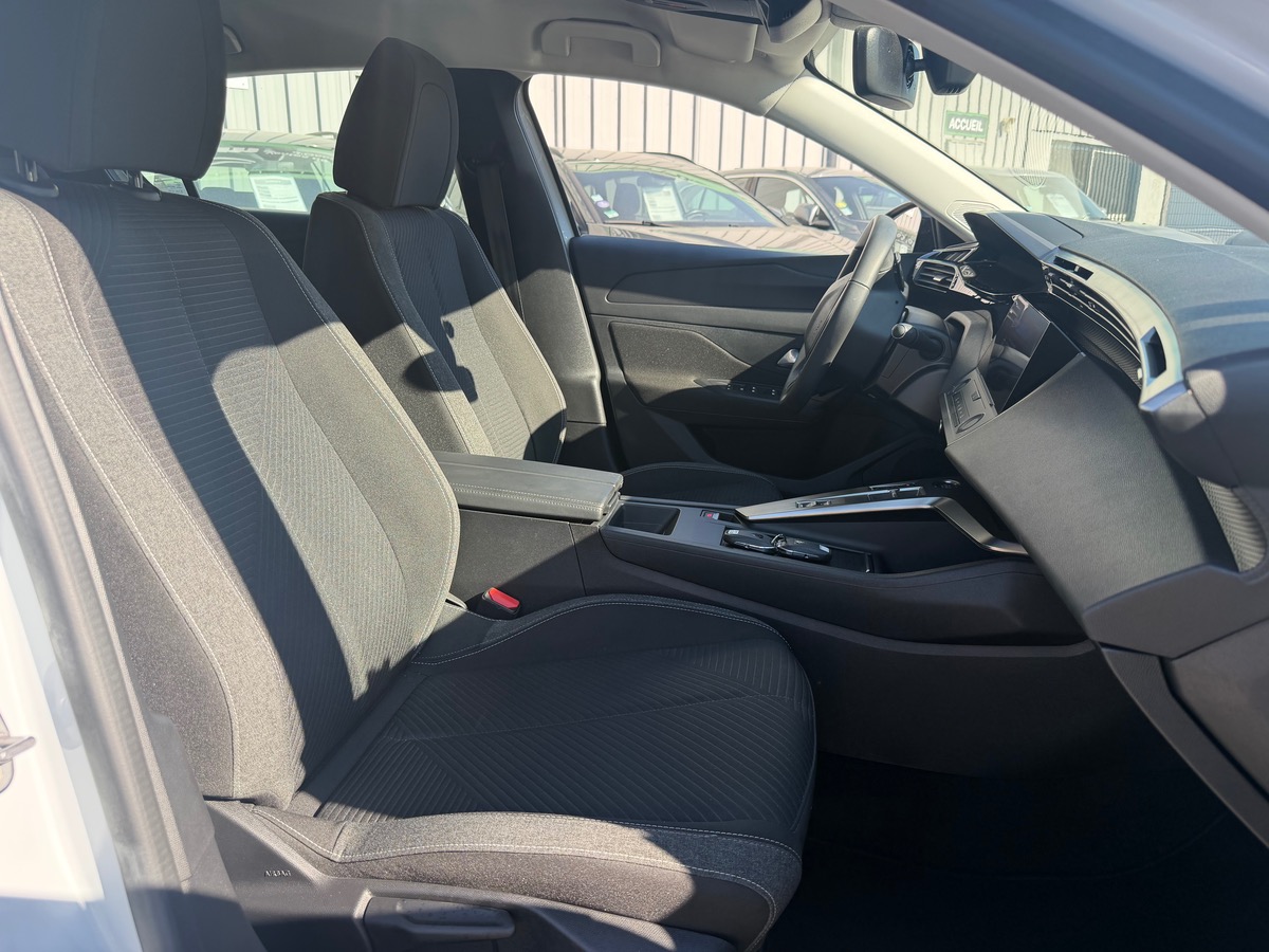 Peugeot 308 PHEV 180CH E-EAT8 ACTIVE PACK / 1 ERE MAIN