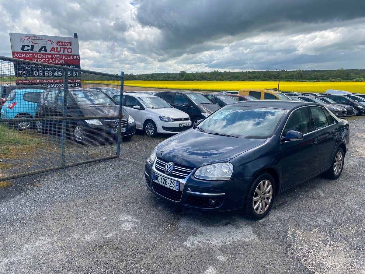 Volkswagen Jetta 2.0 tdi 140cv dsg 209015km