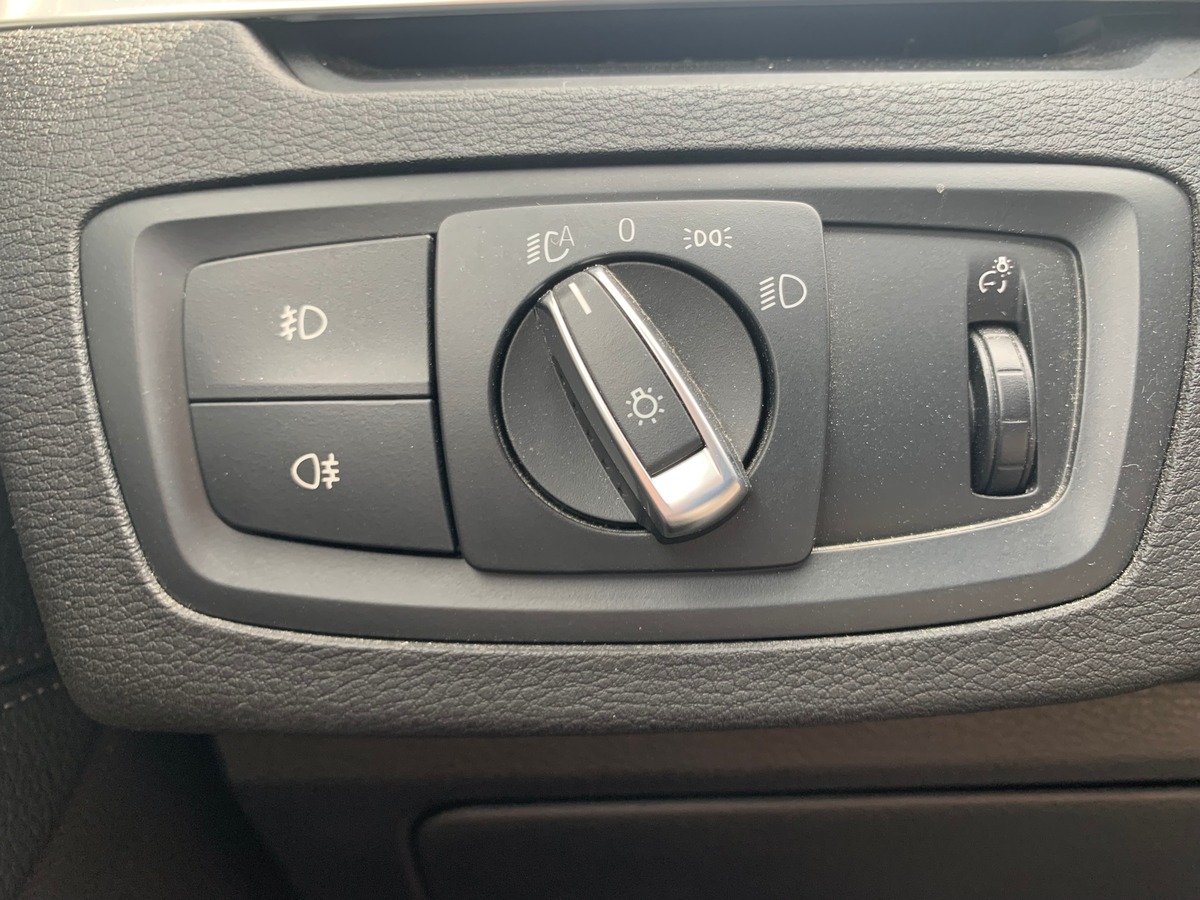 Bmw X1 190 chevaux | xLine xDrive | Caméra recul | Régulateur de vitesse | GPS | Attelage amovible