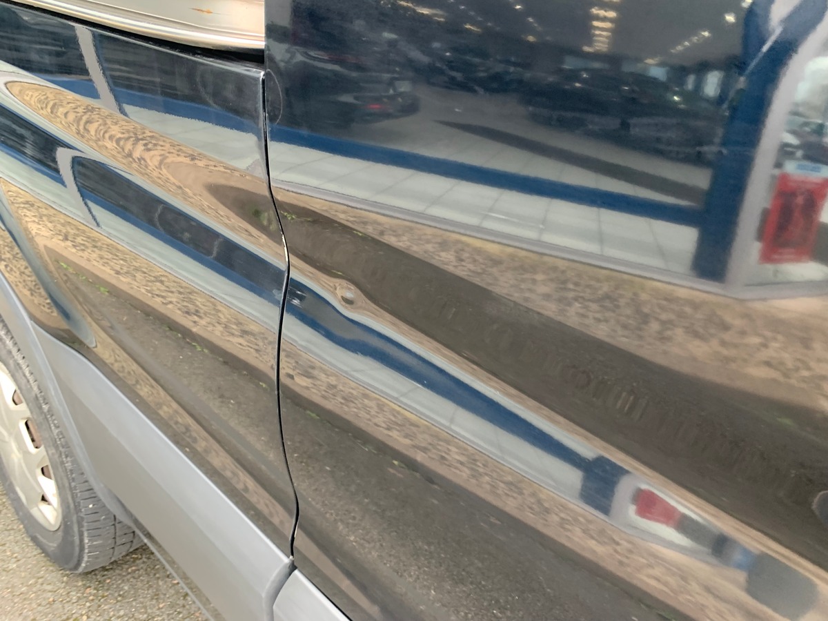 Ford TRANSIT 155 | Trend | Kit mains-libres Bluetooth | 1 Porte latérale coulissante | Climatisation