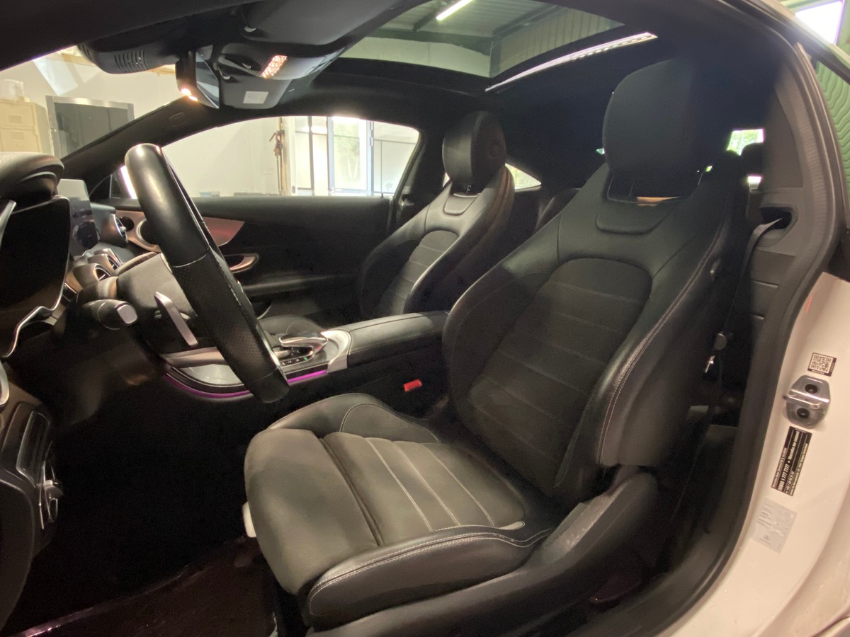 Mercedes Benz Classe C 220 cdi AMG Line / Toit Panoramique Ouvrant / Cock Pit / Led d Ambiance