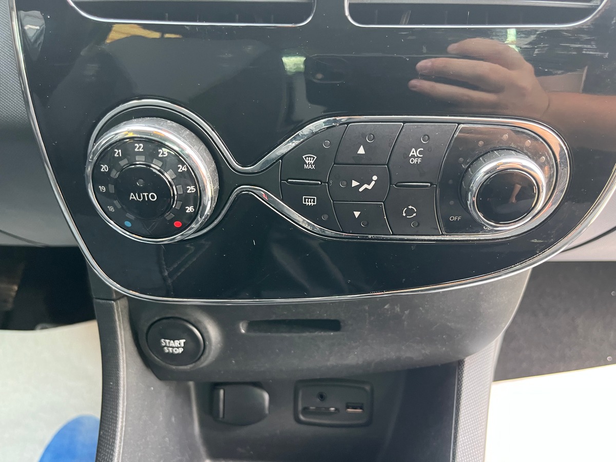 RENAULT Clio IV 0.9 TCe eco2 90 ch