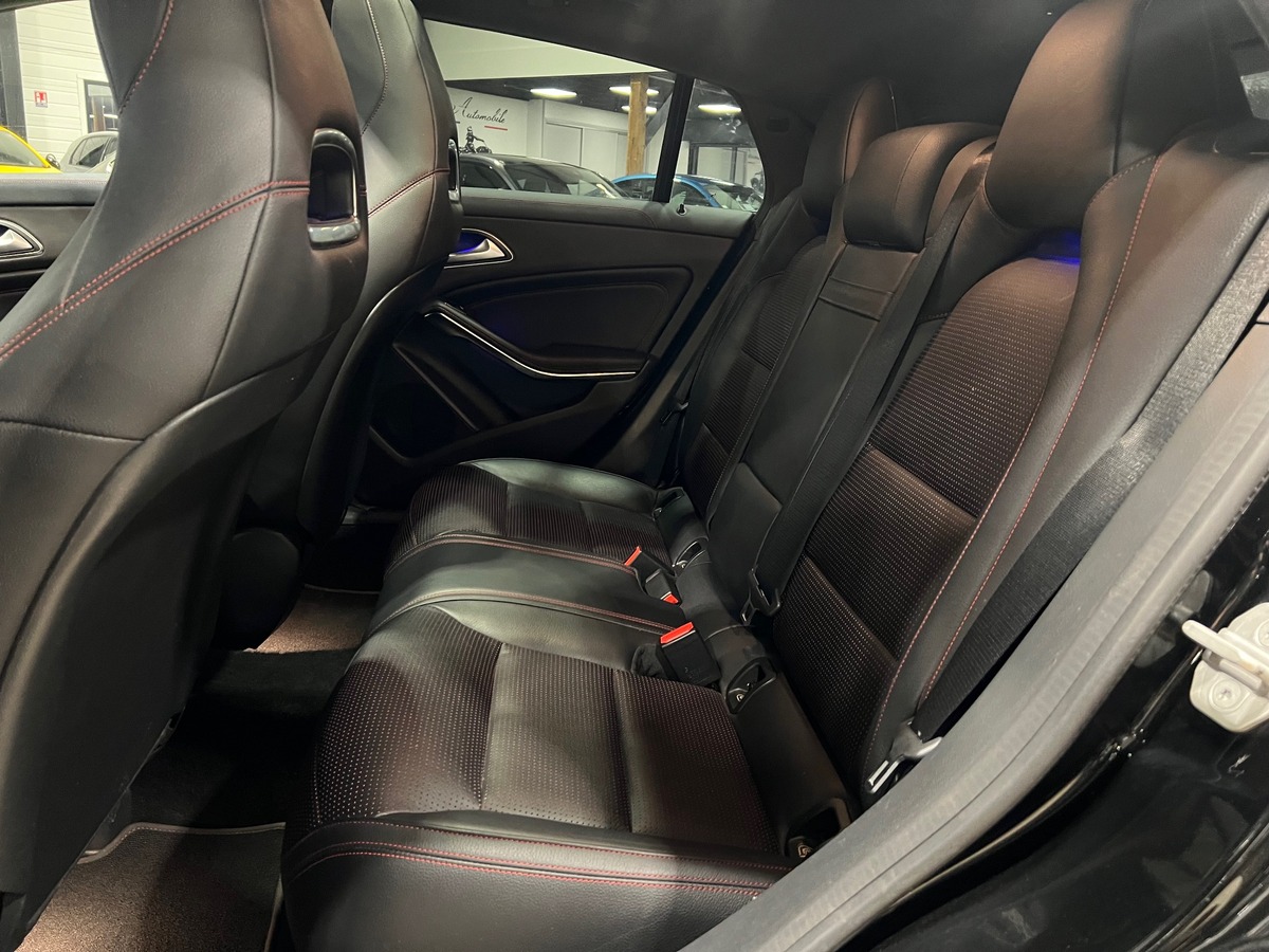 Mercedes-Benz CLA SHOOTING BRAKE (2) 250 4MATIC 218 CH 7G-DCT FASCINATION AMG /TOIT PANO/