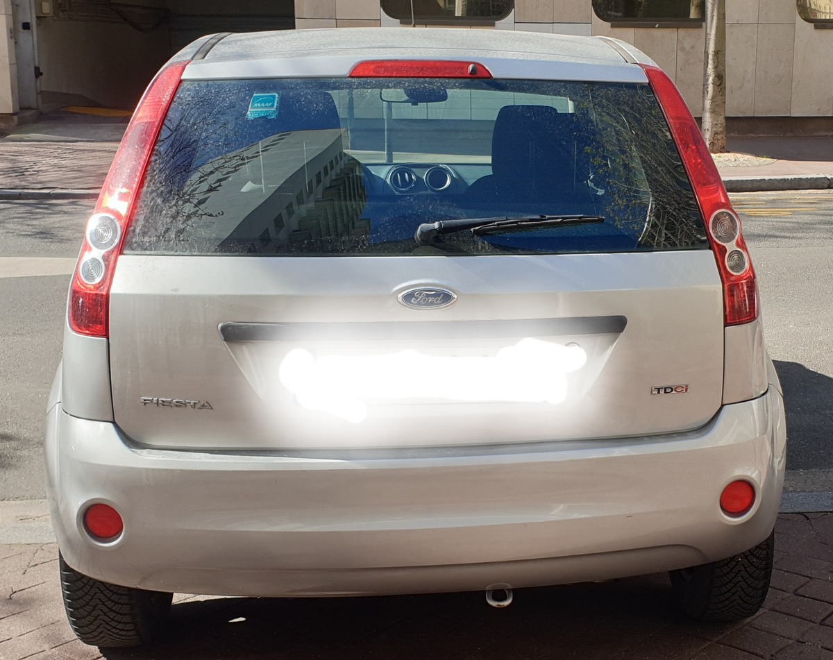 Ford Fiesta Fiesta 4 Senso 1.2 75CV phase 2 CT ok et révisé