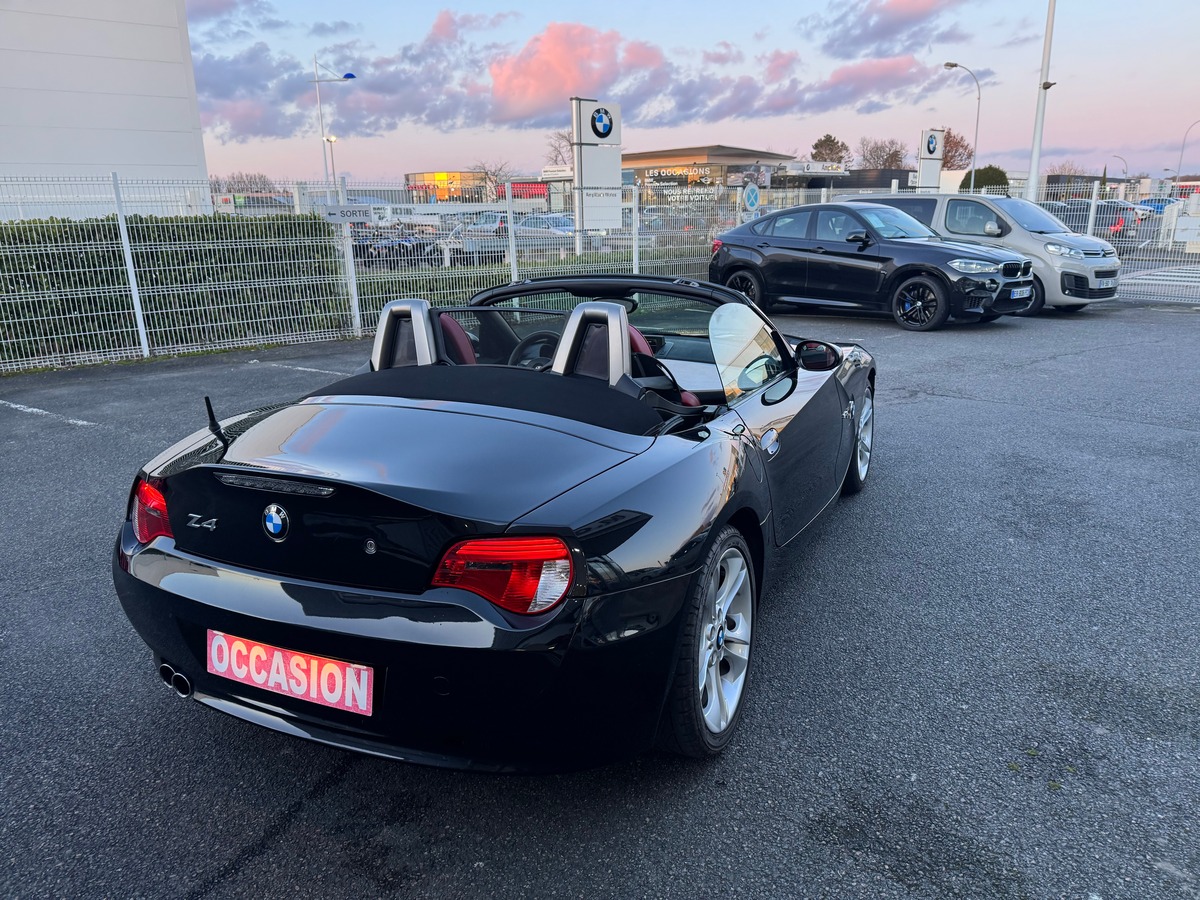 Bmw Z4 3.0si 265 ch | GPS | Volant et pommeau de vitesse M | Jantes 18'' | Climatisation | Cuir