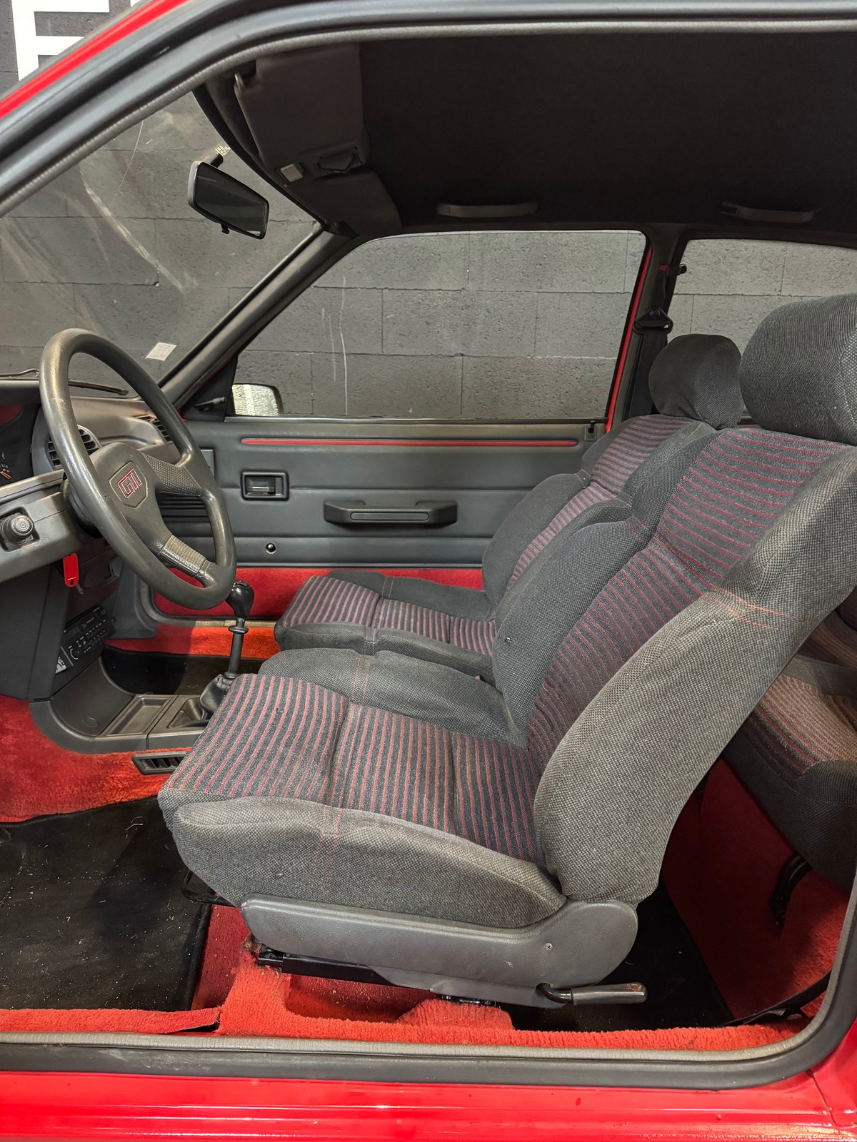 Peugeot 205 1.6 GTi 115