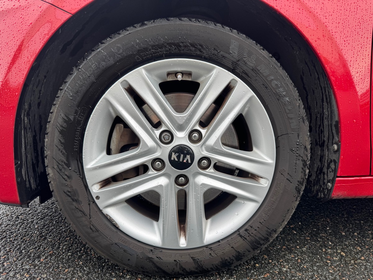 Kia Ceed 120 ch | ACTIVE | GPS | Caméra de recul | Climatisation automatique | Régulateur de vitesse