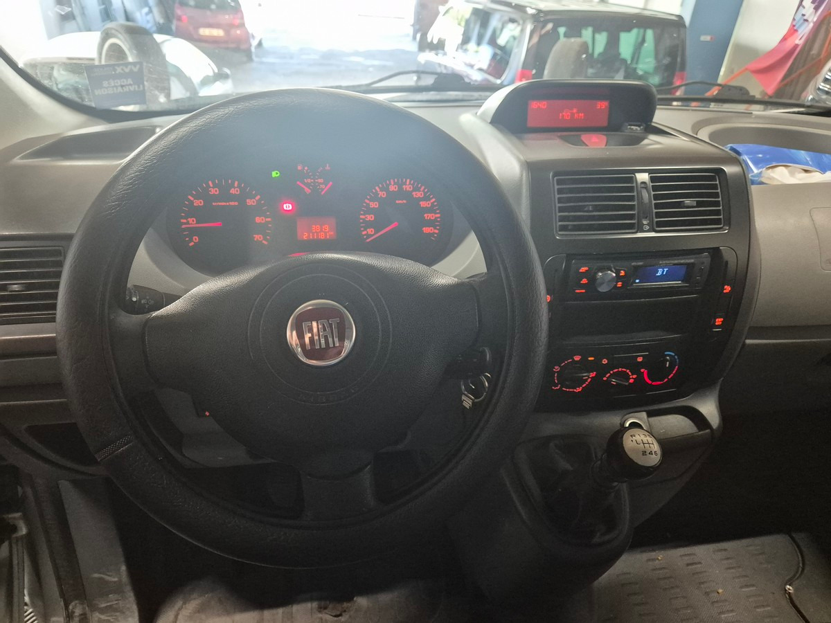 Fiat Scudo 2.0 JTD 122CV CONFORT MINI BUS 9 PLACES ( en prépa )