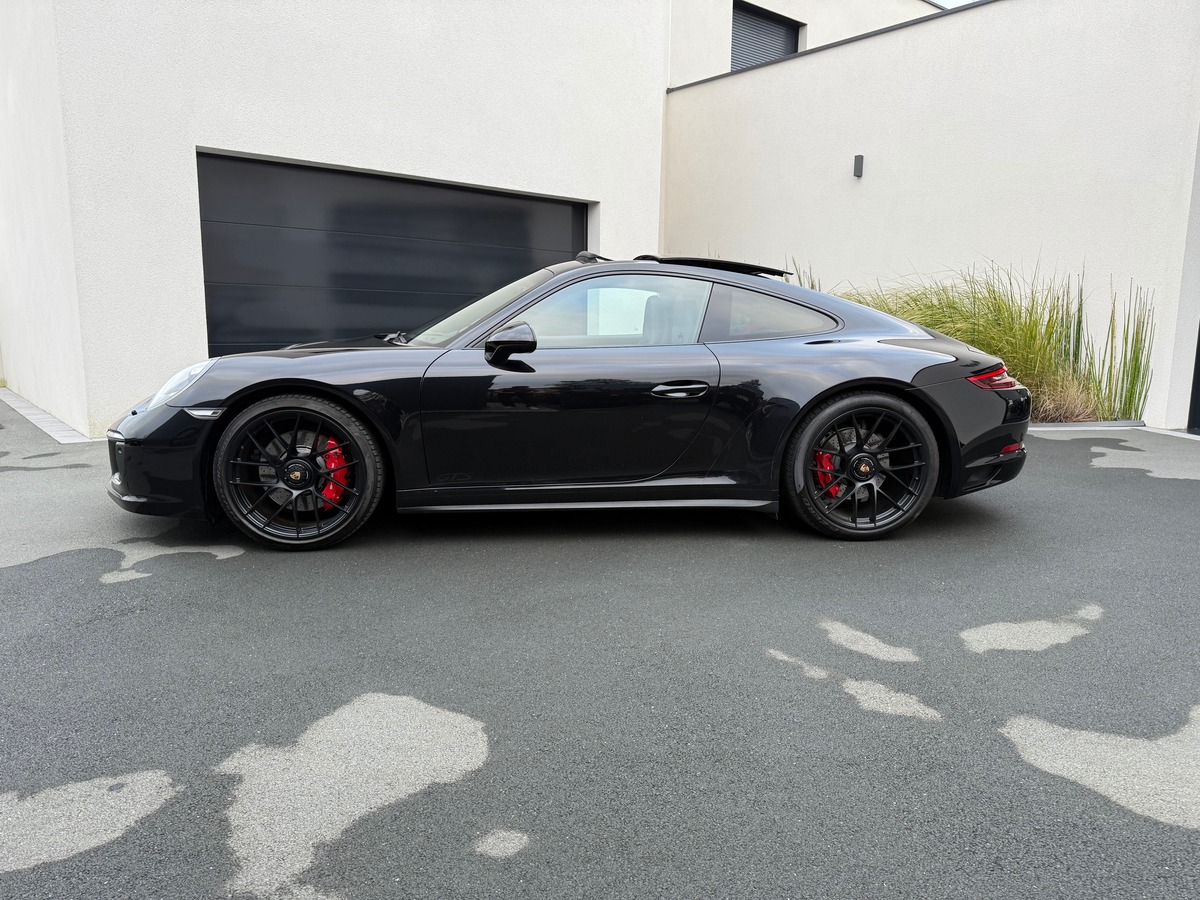 Porsche 911 TYPE 991 COUPE GTS 450 CH / CARNET / 61296 KMS