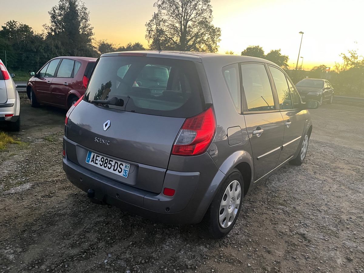 RENAULT Scenic 1.5 dci 168725KM