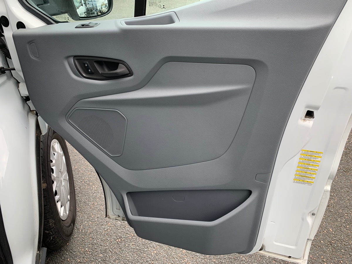 Ford Challenger 155 ch | 2,2 litres | GENESIS 288 EB Profilé | 3 Couchages | Caméra de recul