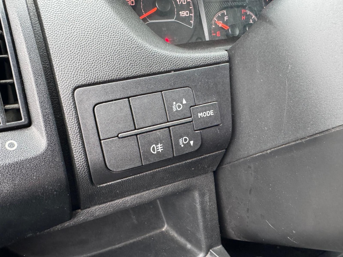 Peugeot Boxer 2.0 Blue-HDi 330 L1H1 Pro BlueHDi 110 - Révisé - Garantie