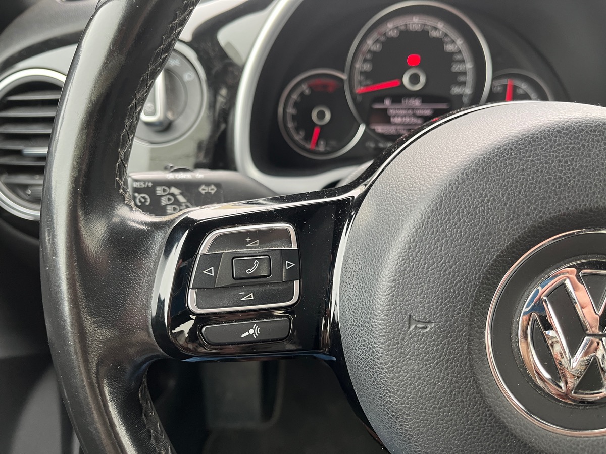 Volkswagen Beetle 1.2 TSI 105ch Coccinelle, Suivi complet, CarPlay, Caméra de recul, GPS