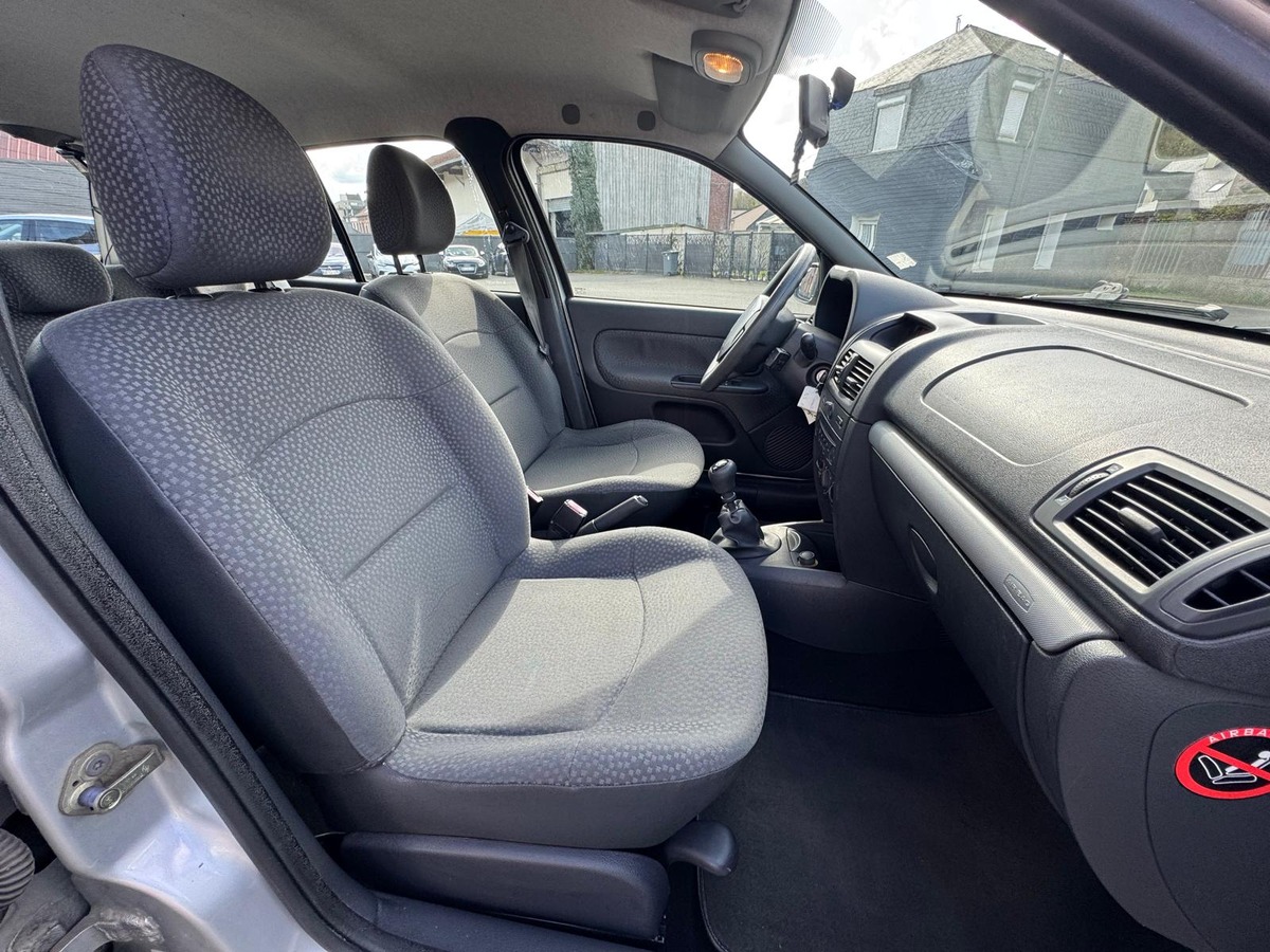 RENAULT Clio II Phase 2 1.2 Campus - 5 portes - Distribution neuve - Garantie