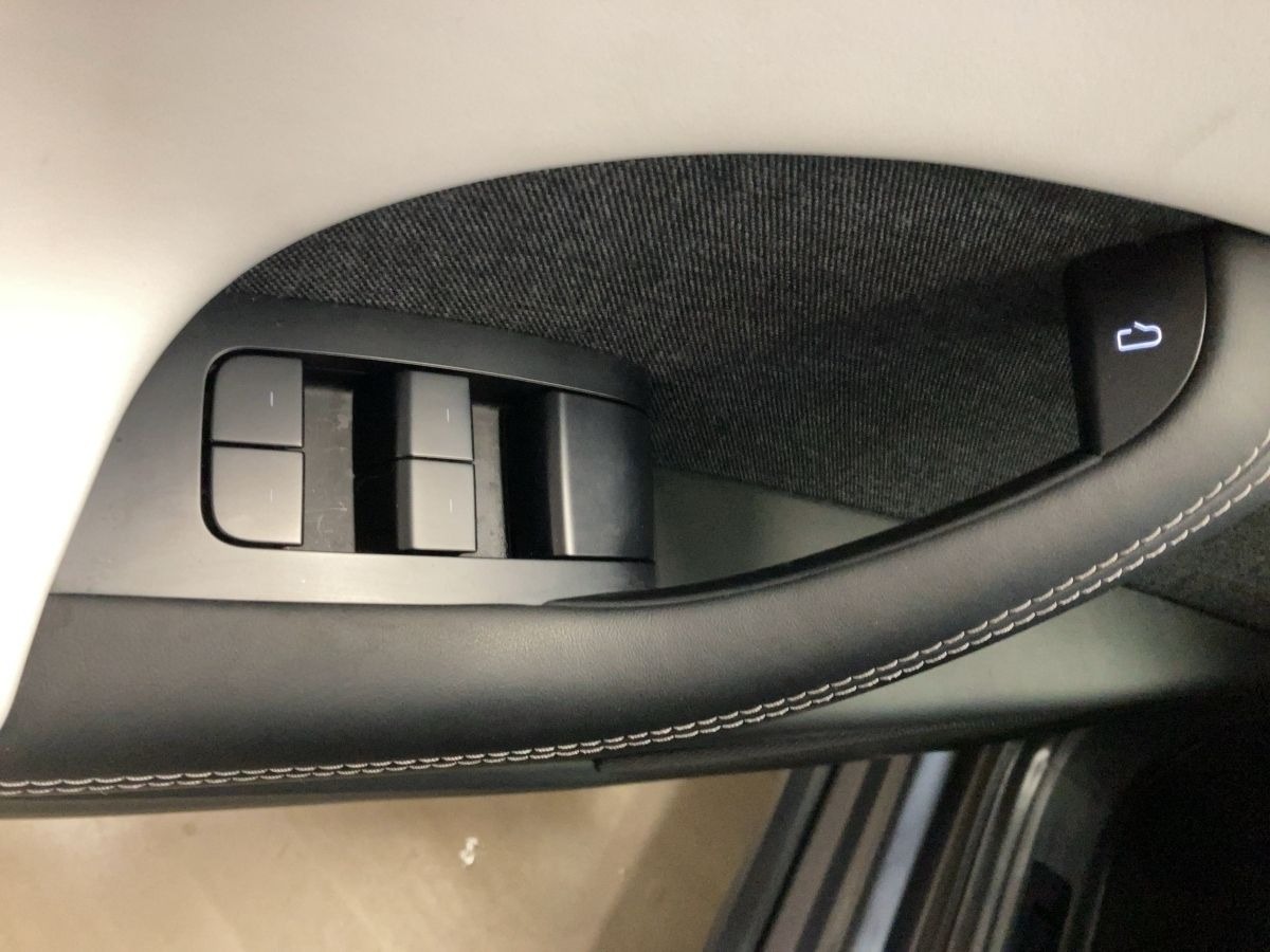 Tesla Model X Plaid 100 kWh 6 places Pilote automatique amélioré