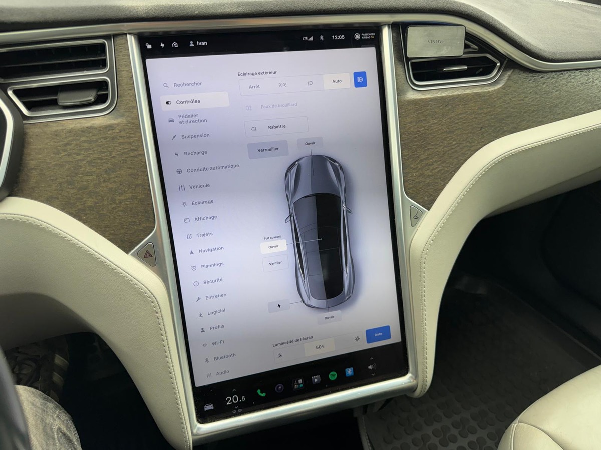 Tesla Model S 85 367CV 7 places - Recharge gratuite à vie