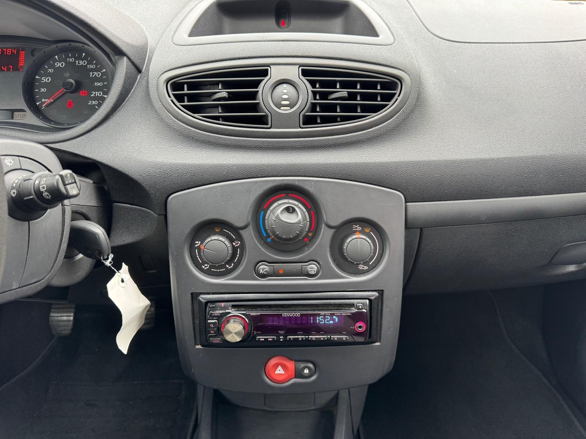 RENAULT Clio III Estate 1.5 DCI 68ch Authentique - garantie