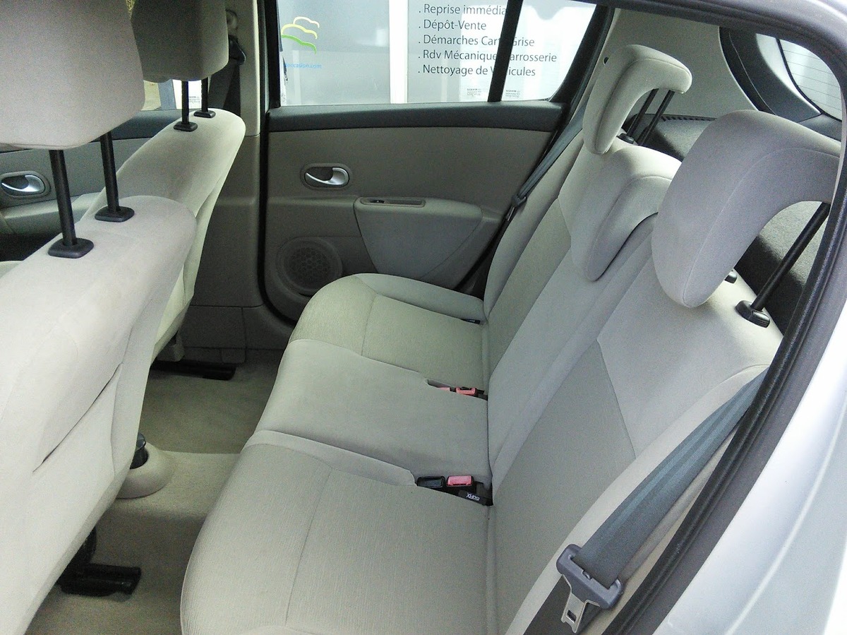 RENAULT Clio III 5 Portes 1.5 dCi 86 cv Privilege CLIM - distribution faite