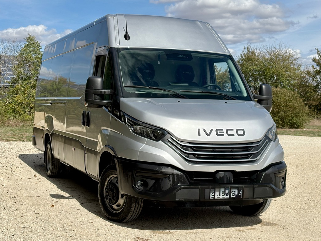 Iveco Daily 35 - 210 CH HI-MATIC -  TVA RECUPERABLE - FULL OPTION