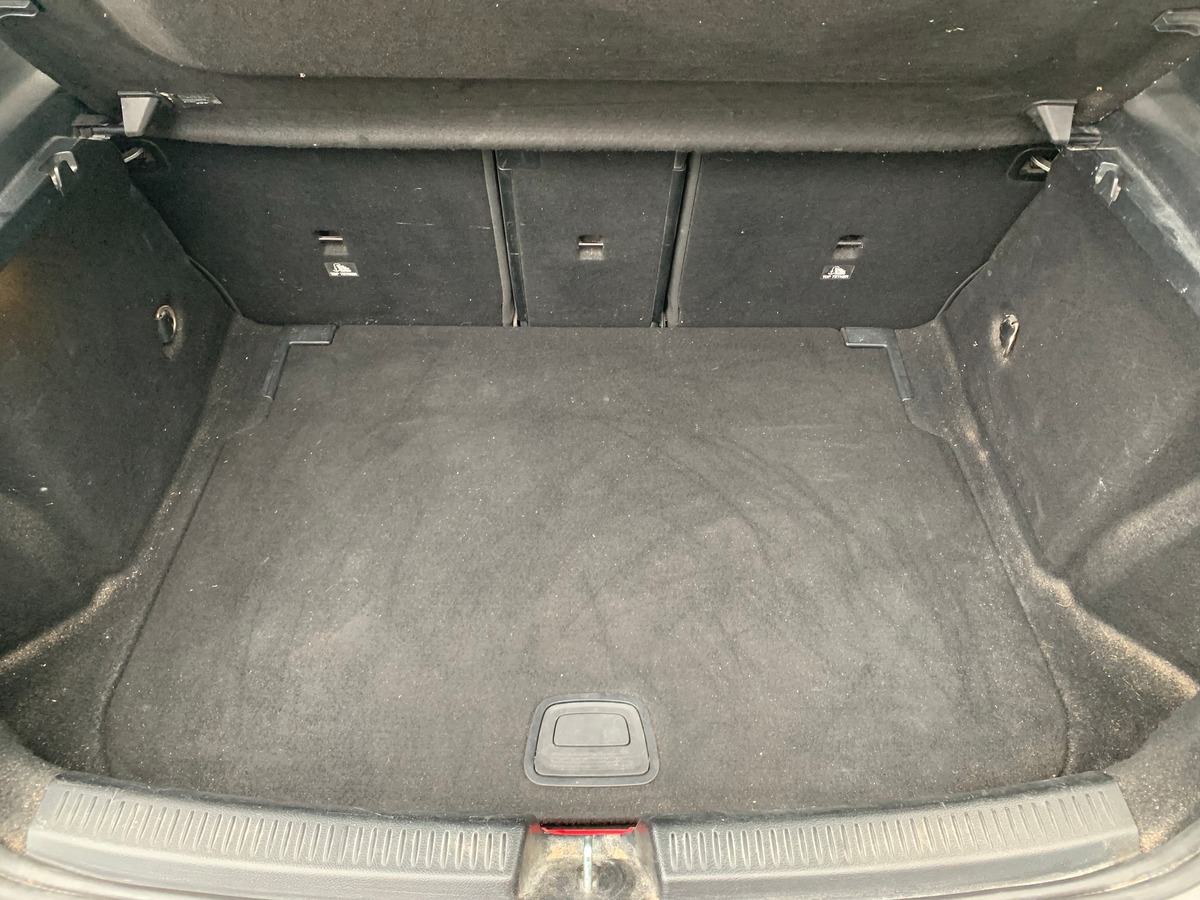 Mercedes-Benz Classe A 116 ch | Progressive line | Pack Sport Black | Pack Premium Plus | Toit pano